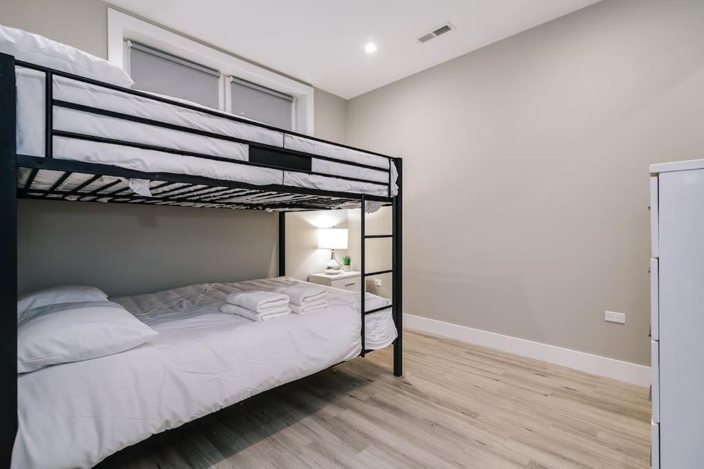 Stunning Duplex Condo #1 - Downtown River North Chicago Exterior foto